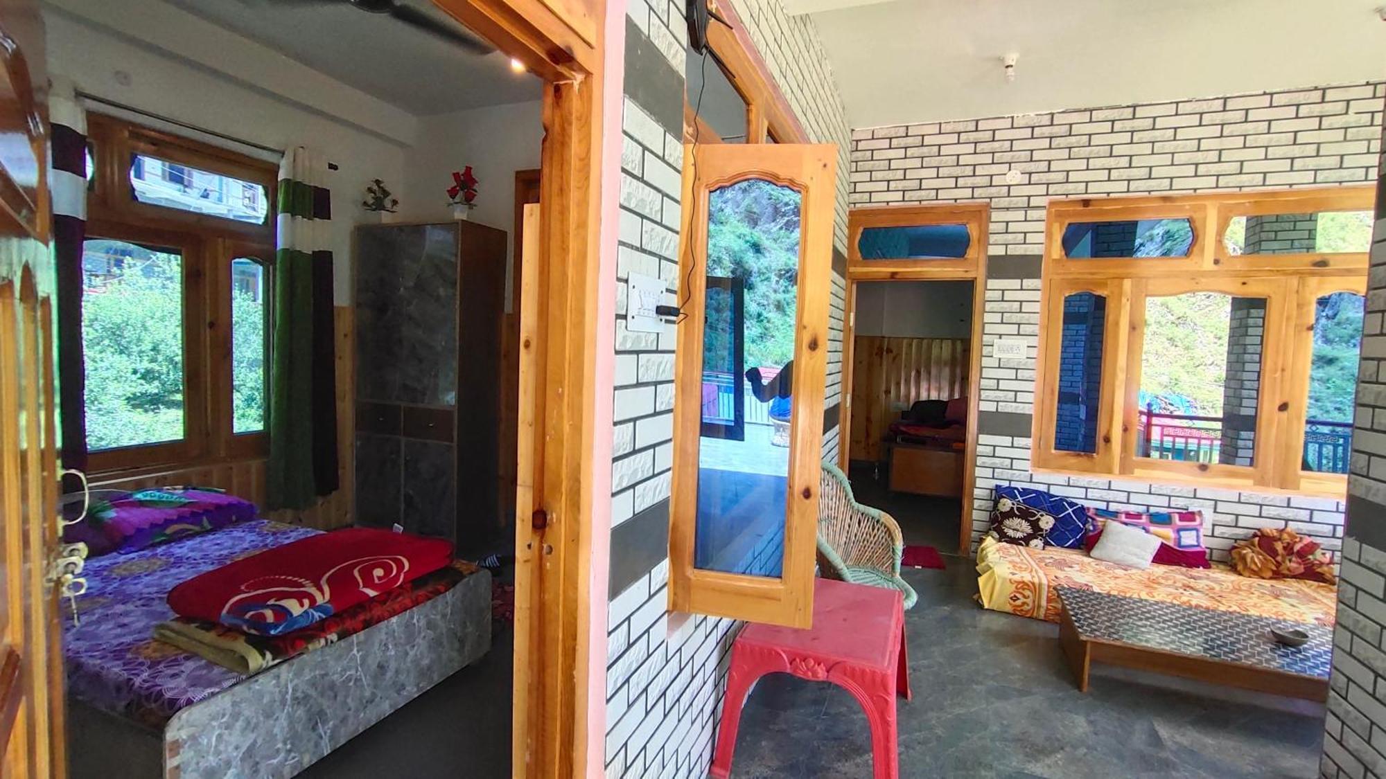 Snow View Guest House Kasol Zimmer foto
